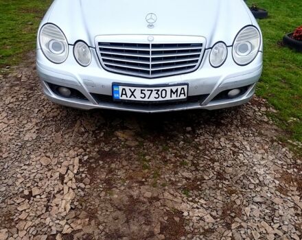 Серый Мерседес Е-Класс, объемом двигателя 2.1 л и пробегом 266 тыс. км за 5900 $, фото 1 на Automoto.ua