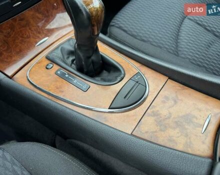 Сірий Мерседес Е-Клас, об'ємом двигуна 2.15 л та пробігом 280 тис. км за 6999 $, фото 46 на Automoto.ua