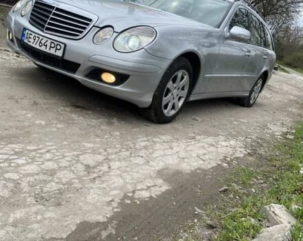 Серый Мерседес Е-Класс, объемом двигателя 2.15 л и пробегом 240 тыс. км за 7700 $, фото 1 на Automoto.ua