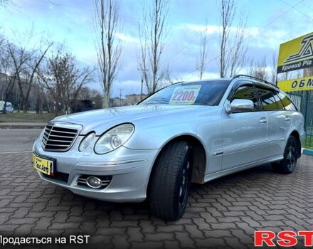 Серый Мерседес Е-Класс, объемом двигателя 2.2 л и пробегом 270 тыс. км за 8300 $, фото 3 на Automoto.ua