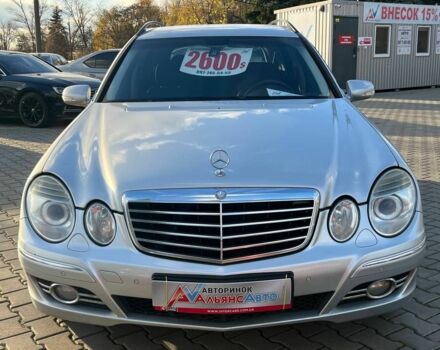 Сірий Мерседес Е-Клас, об'ємом двигуна 2.2 л та пробігом 267 тис. км за 8400 $, фото 1 на Automoto.ua