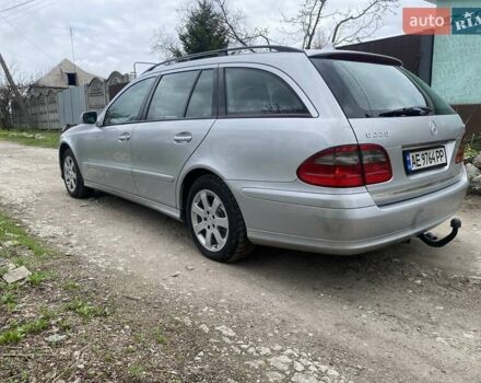 Серый Мерседес Е-Класс, объемом двигателя 2.15 л и пробегом 240 тыс. км за 7700 $, фото 10 на Automoto.ua