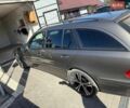 Сірий Мерседес Е-Клас, об'ємом двигуна 2.1 л та пробігом 370 тис. км за 8185 $, фото 2 на Automoto.ua