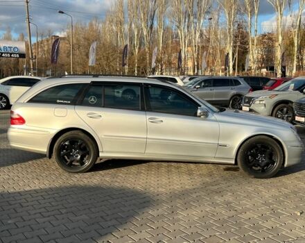 Сірий Мерседес Е-Клас, об'ємом двигуна 2.2 л та пробігом 267 тис. км за 8400 $, фото 7 на Automoto.ua
