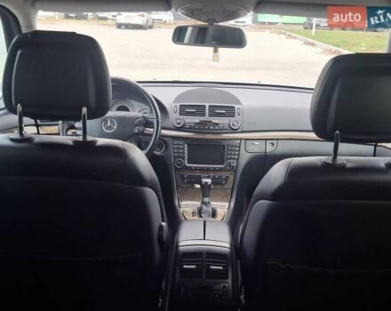 Серый Мерседес Е-Класс, объемом двигателя 3 л и пробегом 281 тыс. км за 8400 $, фото 20 на Automoto.ua