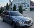 Серый Мерседес Е-Класс, объемом двигателя 3 л и пробегом 442 тыс. км за 7770 $, фото 2 на Automoto.ua
