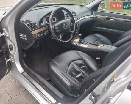 Серый Мерседес Е-Класс, объемом двигателя 3 л и пробегом 281 тыс. км за 8400 $, фото 11 на Automoto.ua