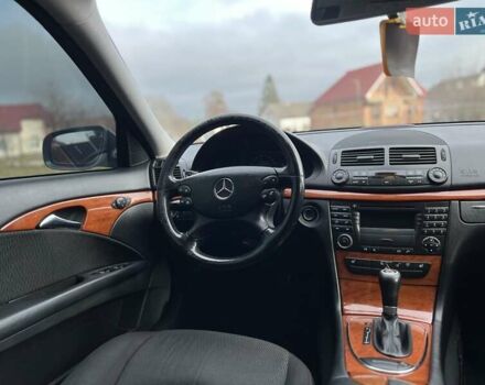 Серый Мерседес Е-Класс, объемом двигателя 2.99 л и пробегом 420 тыс. км за 6850 $, фото 51 на Automoto.ua