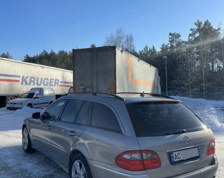 Серый Мерседес Е-Класс, объемом двигателя 2.9 л и пробегом 300 тыс. км за 6700 $, фото 4 на Automoto.ua