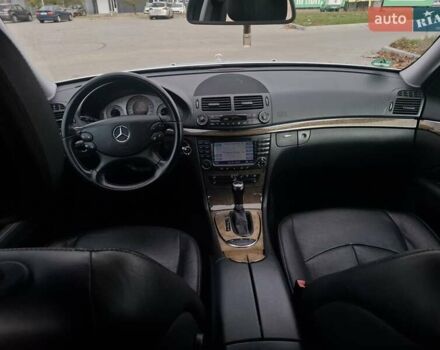 Серый Мерседес Е-Класс, объемом двигателя 3 л и пробегом 281 тыс. км за 8400 $, фото 35 на Automoto.ua