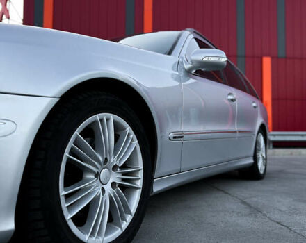 Серый Мерседес Е-Класс, объемом двигателя 1.8 л и пробегом 258 тыс. км за 7500 $, фото 8 на Automoto.ua