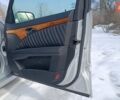 Сірий Мерседес Е-Клас, об'ємом двигуна 2.15 л та пробігом 245 тис. км за 8100 $, фото 46 на Automoto.ua