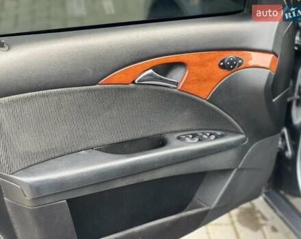 Серый Мерседес Е-Класс, объемом двигателя 2.99 л и пробегом 420 тыс. км за 6850 $, фото 35 на Automoto.ua