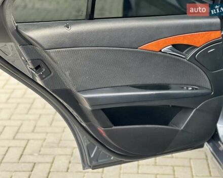 Серый Мерседес Е-Класс, объемом двигателя 2.99 л и пробегом 420 тыс. км за 6850 $, фото 39 на Automoto.ua