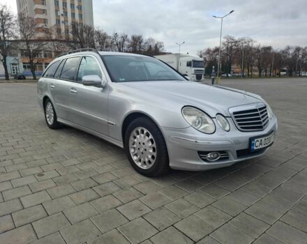 Серый Мерседес Е-Класс, объемом двигателя 3 л и пробегом 252 тыс. км за 8700 $, фото 5 на Automoto.ua