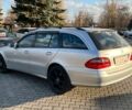 Сірий Мерседес Е-Клас, об'ємом двигуна 2.2 л та пробігом 267 тис. км за 8400 $, фото 4 на Automoto.ua