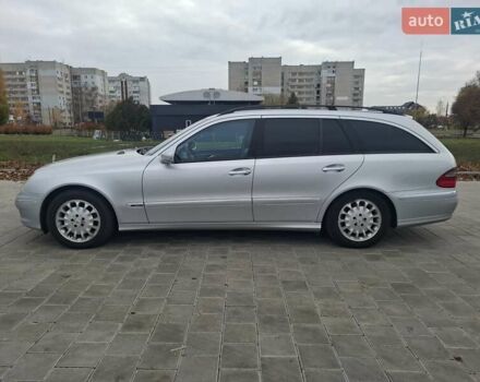 Серый Мерседес Е-Класс, объемом двигателя 3 л и пробегом 281 тыс. км за 8400 $, фото 2 на Automoto.ua