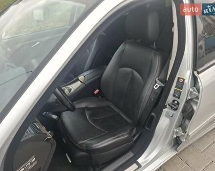 Серый Мерседес Е-Класс, объемом двигателя 3 л и пробегом 281 тыс. км за 8400 $, фото 12 на Automoto.ua