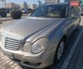 Сірий Мерседес Е-Клас, об'ємом двигуна 3 л та пробігом 250 тис. км за 7300 $, фото 1 на Automoto.ua