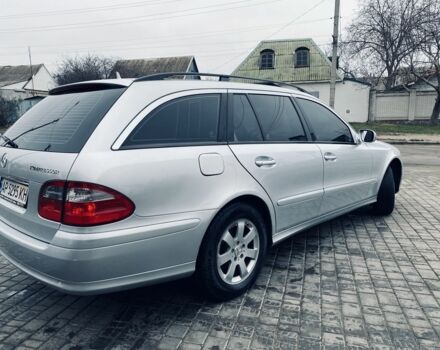 Серый Мерседес Е-Класс, объемом двигателя 1.8 л и пробегом 252 тыс. км за 7500 $, фото 5 на Automoto.ua