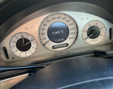 Серый Мерседес Е-Класс, объемом двигателя 2.15 л и пробегом 357 тыс. км за 7900 $, фото 8 на Automoto.ua