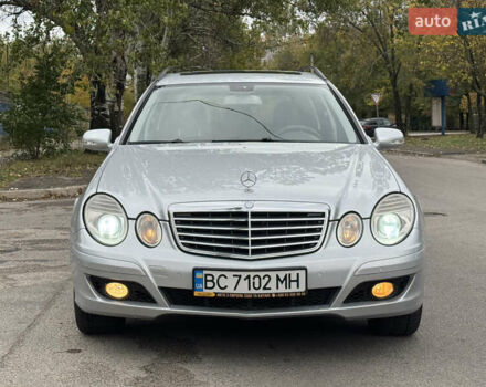 Мерседес Е-Клас 2008 у Запоріжжя на Automoto.ua Сірий Мерседес Е-Клас, об'ємом двигуна 1.8 л та пробігом 250 тис. км за 6400 $, фото 1 на Automoto.ua