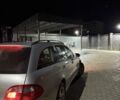 Сірий Мерседес Е-Клас, об'ємом двигуна 2 л та пробігом 330 тис. км за 4295 $, фото 4 на Automoto.ua