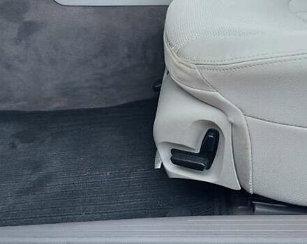 Серый Мерседес Е-Класс, объемом двигателя 2.99 л и пробегом 280 тыс. км за 9200 $, фото 14 на Automoto.ua