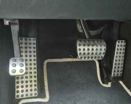 Серый Мерседес Е-Класс, объемом двигателя 3 л и пробегом 411 тыс. км за 9999 $, фото 11 на Automoto.ua