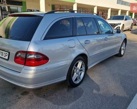 Серый Мерседес Е-Класс, объемом двигателя 2.15 л и пробегом 348 тыс. км за 8400 $, фото 5 на Automoto.ua