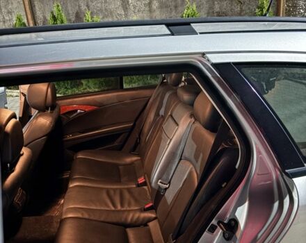 Сірий Мерседес Е-Клас, об'ємом двигуна 2 л та пробігом 330 тис. км за 4295 $, фото 6 на Automoto.ua