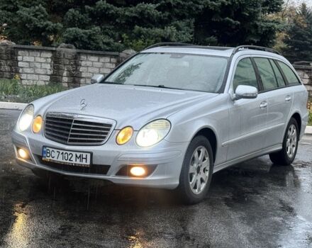 Серый Мерседес Е-Класс, объемом двигателя 1.8 л и пробегом 250 тыс. км за 5999 $, фото 5 на Automoto.ua