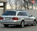 Сірий Мерседес Е-Клас, об'ємом двигуна 2.2 л та пробігом 350 тис. км за 7650 $, фото 4 на Automoto.ua