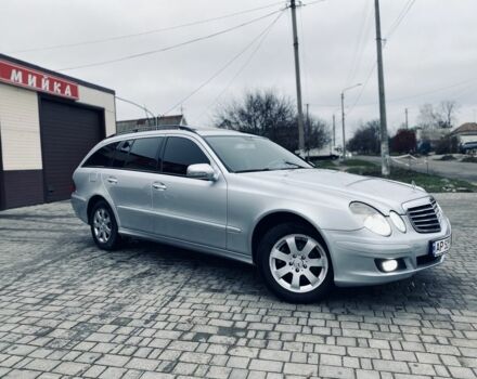 Серый Мерседес Е-Класс, объемом двигателя 1.8 л и пробегом 252 тыс. км за 7500 $, фото 3 на Automoto.ua