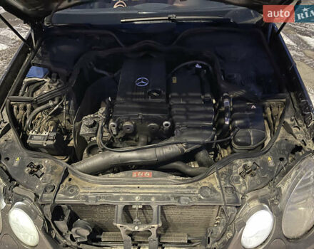 Сірий Мерседес Е-Клас, об'ємом двигуна 1.8 л та пробігом 378 тис. км за 6500 $, фото 7 на Automoto.ua