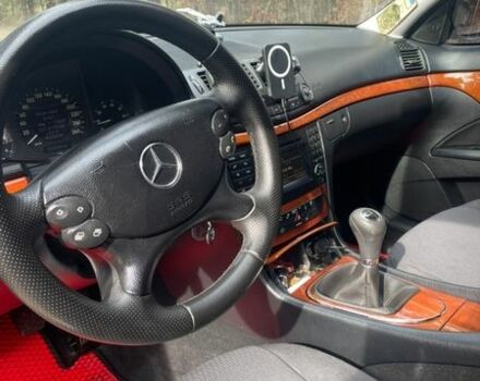 Сірий Мерседес Е-Клас, об'ємом двигуна 1.8 л та пробігом 320 тис. км за 7600 $, фото 7 на Automoto.ua