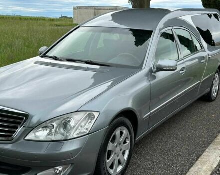 Сірий Мерседес Е-Клас, об'ємом двигуна 3 л та пробігом 210 тис. км за 44777 $, фото 9 на Automoto.ua