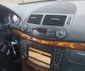 Сірий Мерседес Е-Клас, об'ємом двигуна 2.15 л та пробігом 264 тис. км за 10300 $, фото 6 на Automoto.ua