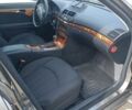 Серый Мерседес Е-Класс, объемом двигателя 2.2 л и пробегом 270 тыс. км за 8600 $, фото 4 на Automoto.ua