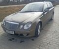 Серый Мерседес Е-Класс, объемом двигателя 2.2 л и пробегом 270 тыс. км за 8600 $, фото 1 на Automoto.ua