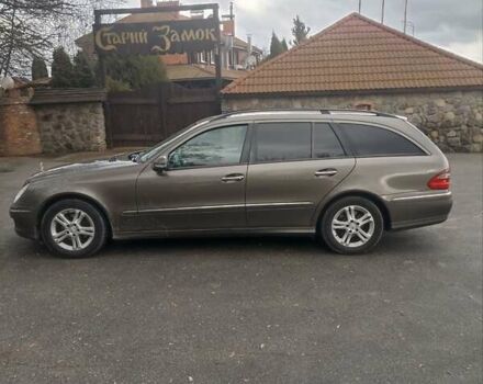 Сірий Мерседес Е-Клас, об'ємом двигуна 2.15 л та пробігом 264 тис. км за 10300 $, фото 2 на Automoto.ua