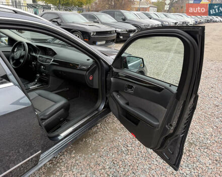 Серый Мерседес Е-Класс, объемом двигателя 2.2 л и пробегом 370 тыс. км за 10900 $, фото 36 на Automoto.ua