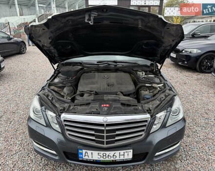 Серый Мерседес Е-Класс, объемом двигателя 2.2 л и пробегом 370 тыс. км за 10900 $, фото 43 на Automoto.ua