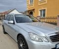 Серый Мерседес Е-Класс, объемом двигателя 2.1 л и пробегом 255 тыс. км за 13500 $, фото 2 на Automoto.ua