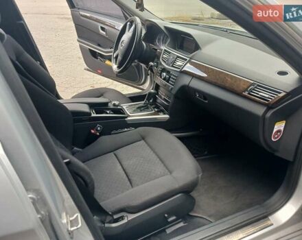 Сірий Мерседес Е-Клас, об'ємом двигуна 2.14 л та пробігом 506 тис. км за 11200 $, фото 14 на Automoto.ua