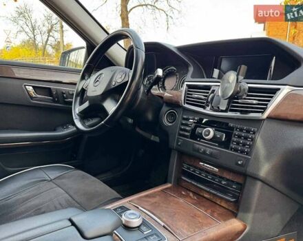 Серый Мерседес Е-Класс, объемом двигателя 3 л и пробегом 350 тыс. км за 10990 $, фото 32 на Automoto.ua