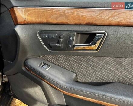 Серый Мерседес Е-Класс, объемом двигателя 3 л и пробегом 350 тыс. км за 10990 $, фото 31 на Automoto.ua