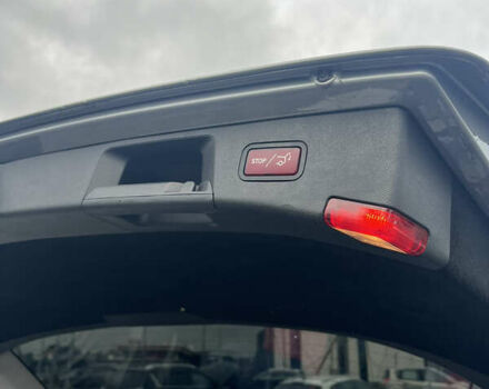 Серый Мерседес Е-Класс, объемом двигателя 2.2 л и пробегом 355 тыс. км за 12499 $, фото 19 на Automoto.ua