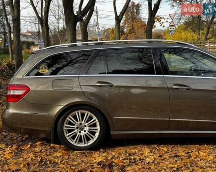 Серый Мерседес Е-Класс, объемом двигателя 3 л и пробегом 350 тыс. км за 10990 $, фото 4 на Automoto.ua