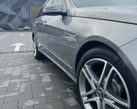 Серый Мерседес Е-Класс, объемом двигателя 2.2 л и пробегом 355 тыс. км за 12499 $, фото 13 на Automoto.ua